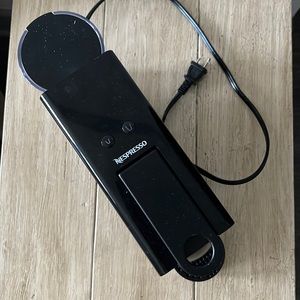 Breville Nespresso Machine—Great Working Condition!!